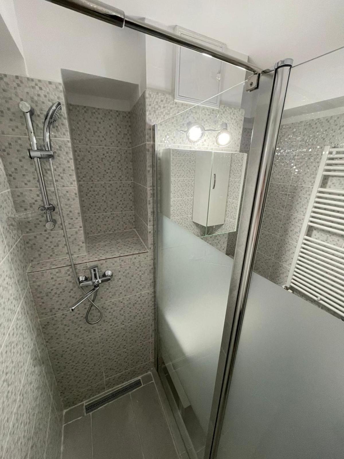 Propriete Ten - Close To University, Hospital And Downtown Iasi Exterior photo